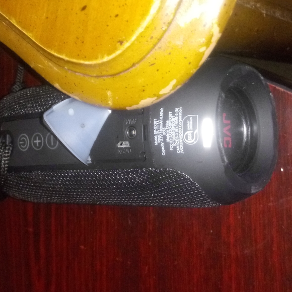 JVC Portable Bluetooth Speaker - Picture 3 of 3